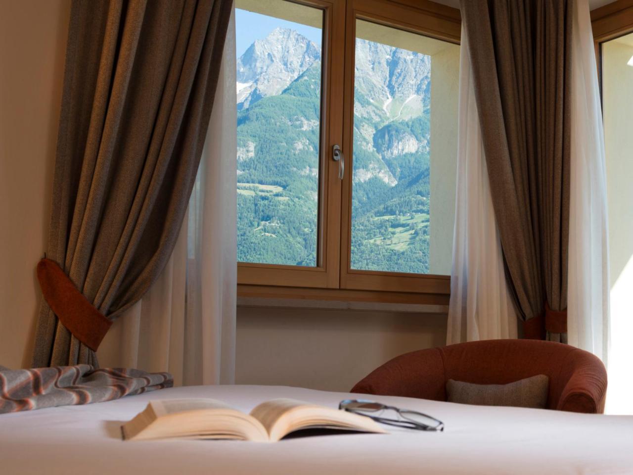 Le Petit Lievre Bed & Breakfast Aosta Exterior photo
